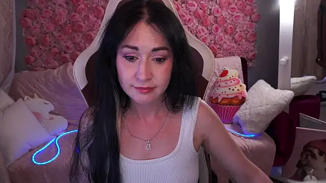 Snapshot of CarolinaaFoxyyy chatting on 22, 5, 2026 CarolinaaFoxyyy online show from 22, 5, 2026