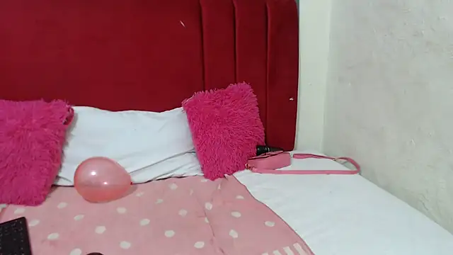 HipsDontLieX95 online show from 14, 2, 2026