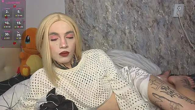 Snapshot of 1lola4ka chatting on 10, 11, 2025 1lola4ka online show from 10, 11, 2025