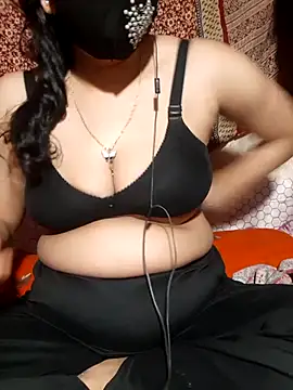 Snapshot of HotGirl23231 chatting on 19, 4, 2026 HotGirl23231 online show from 19, 4, 2026