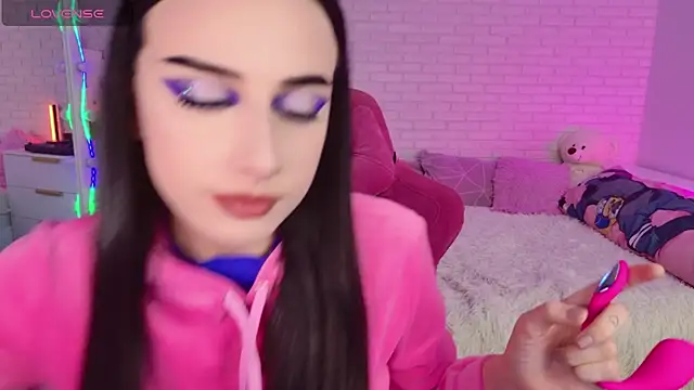 Darineko  online show from 27, 3, 2026