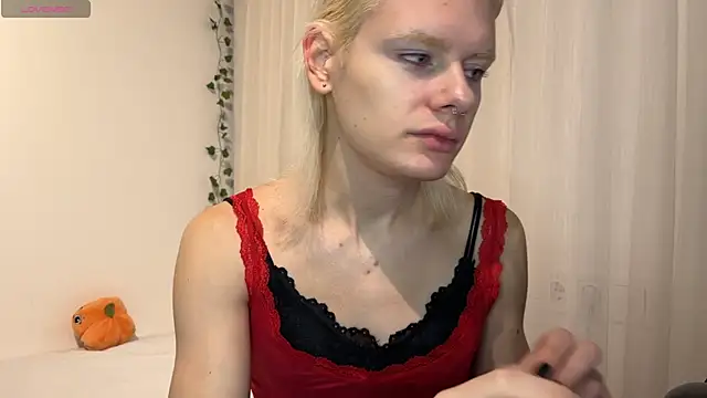 MollyChloe online show from 28, 11, 2025