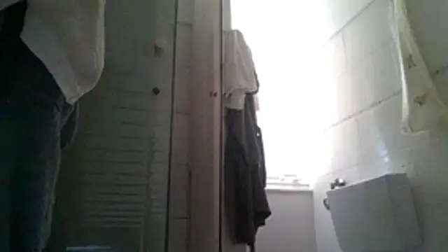 Snapshot of Malessere1922 chatting on 3, 12, 2025 Malessere1922 online show from 3, 12, 2025