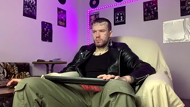 Huntall77 online show from 28, 2, 2026