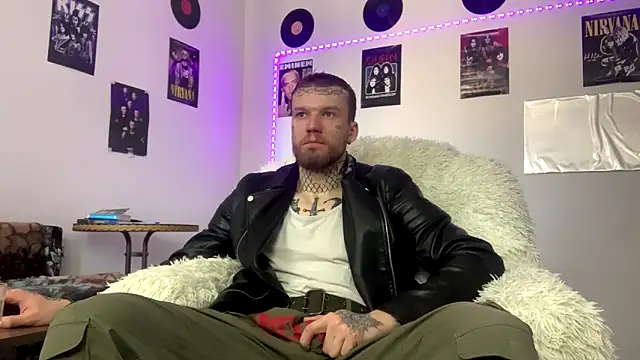 Huntall77 online show from 5, 3, 2026