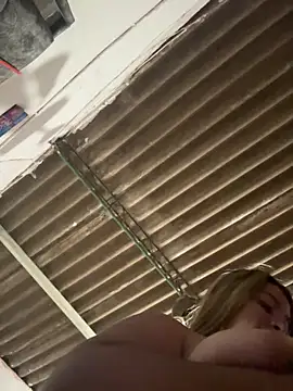 Amira Malia online show from 21, 2, 2026