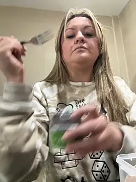 LaurenSpitz online show from 23, 2, 2026