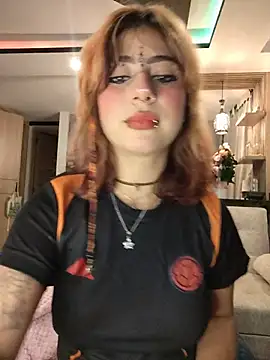 Snapshot of Sarah_Lark- chatting on 4, 7, 2026 Sarah Lark- online show from 4, 7, 2026