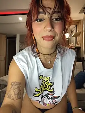 Snapshot of Sarah_Lark- chatting on 14, 7, 2026 Sarah Lark- online show from 14, 7, 2026