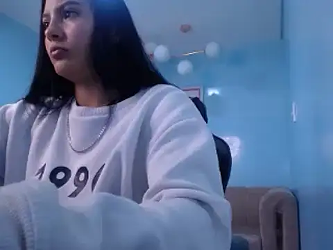 charlotte jhonson t  online show from 10, 11, 2025