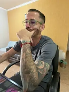 Snapshot of Lucasjandre chatting on 17, 5, 2026 Lucasjandre online show from 17, 5, 2026