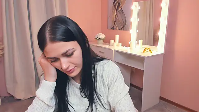 ShanelLevoy online show from 12, 11, 2025