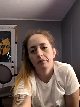 Snapshot of sexxxilexxxi44 chatting on 24, 11, 2025 sexxxilexxxi44 online show from 24, 11, 2025