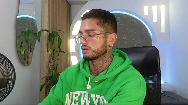 Snapshot of Alanrodgers chatting on 3, 2, 2026 Alanrodgers online show from 3, 2, 2026