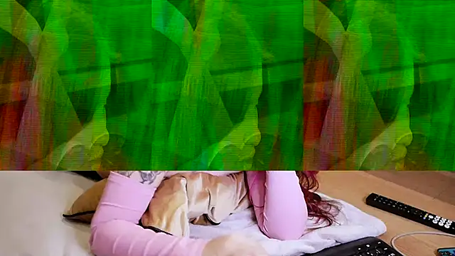 Snapshot of BellaBlush03 chatting on 20, 12, 2025 BellaBlush03 online show from 20, 12, 2025