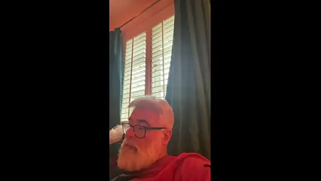 Snapshot of LeatherSdaddy chatting on 27, 11, 2025 LeatherSdaddy online show from 27, 11, 2025