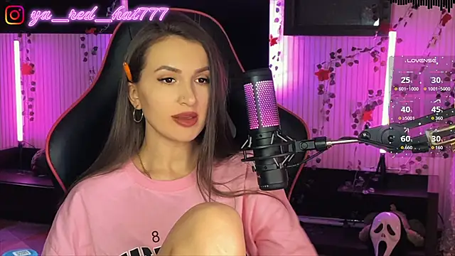 -RED HAT- online show from 7, 4, 2026