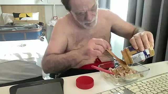 Snapshot of coach-karl chatting on 12, 2, 2026 coach-karl online show from 12, 2, 2026