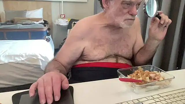 Snapshot of coach-karl chatting on 13, 2, 2026 coach-karl online show from 13, 2, 2026