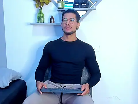 Nolan joness online show from 19, 5, 2026