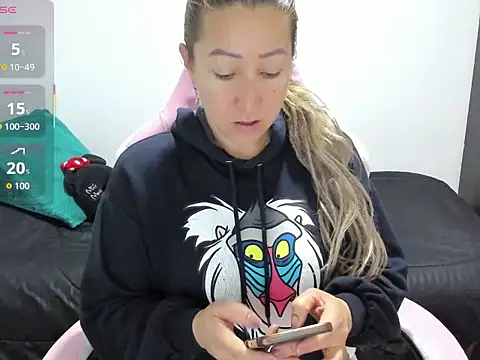 Snapshot of chrystal_sl852 chatting on 10, 3, 2026 chrystal sl852 online show from 10, 3, 2026