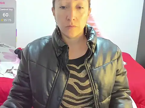 Snapshot of chrystal_sl852 chatting on 13, 3, 2026 chrystal sl852 online show from 13, 3, 2026