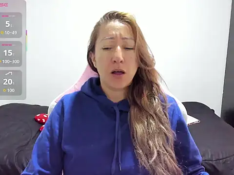 Snapshot of chrystal_sl852 chatting on 24, 3, 2026 chrystal sl852 online show from 24, 3, 2026