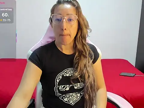 Snapshot of chrystal_sl852 chatting on 26, 3, 2026 chrystal sl852 online show from 26, 3, 2026