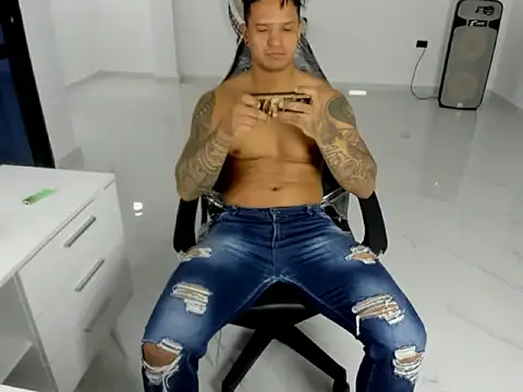 master leather online show from 1, 4, 2026