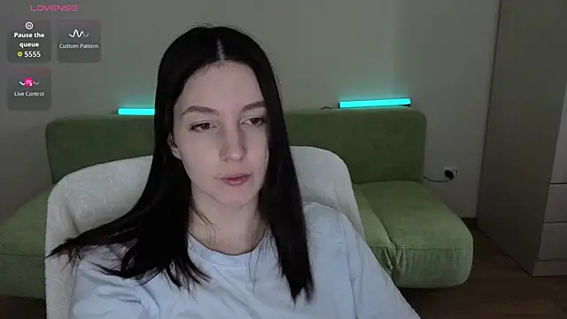 Snapshot of v_crizis324 chatting on 28, 5, 2026 v crizis324 online show from 28, 5, 2026