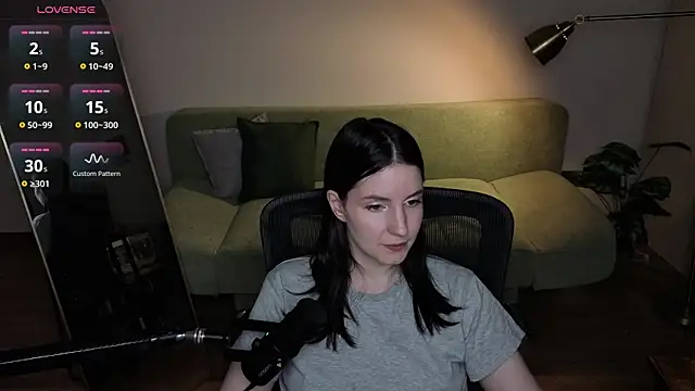 Snapshot of v_crizis324 chatting on 7, 7, 2026 v crizis324 online show from 7, 7, 2026