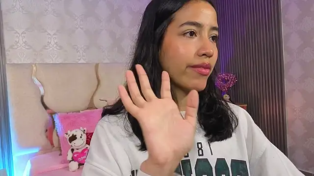 Snapshot of Joselyn_tay chatting on 1, 5, 2026 Joselyn tay online show from 1, 5, 2026