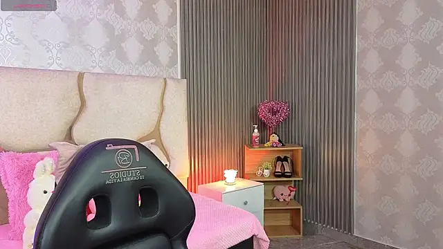 Snapshot of Joselyn_tay chatting on 12, 5, 2026 Joselyn tay online show from 12, 5, 2026