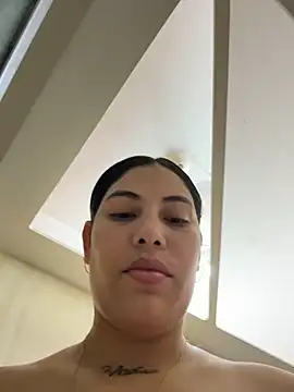 Snapshot of Anna_Bitch_Disgusting chatting on 13, 11, 2025 Anna Bitch Disgusting online show from 13, 11, 2025