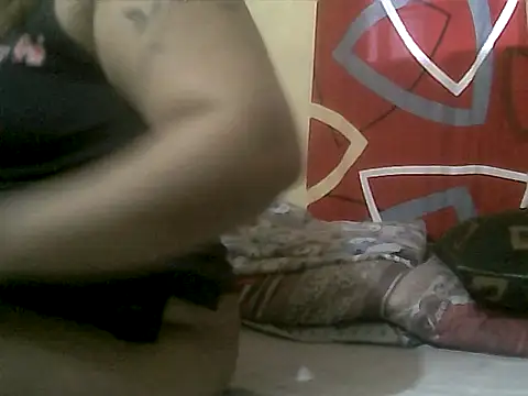 loriepinay46 online show from 11, 2, 2026