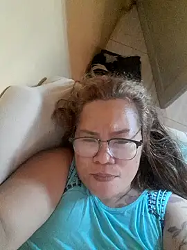 loriepinay46 online show from 19, 6, 2026