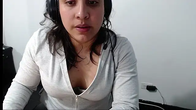 Snapshot of Little-rouse chatting on 12, 2, 2026 Little-rouse online show from 12, 2, 2026