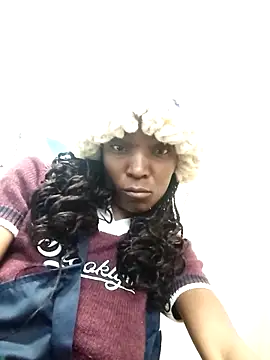 Snapshot of Beverlygurlx6 chatting on 3, 5, 2026 Beverlygurlx6 online show from 3, 5, 2026