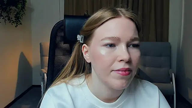 LavetaShiroma online show from 15, 11, 2025