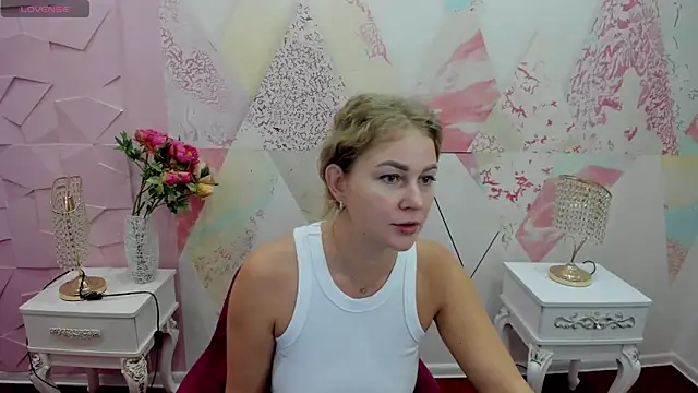 Snapshot of Lizy_frau2 chatting on 13, 11, 2025 Lizy frau2 online show from 13, 11, 2025