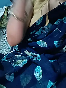Snapshot of beutiful_hot chatting on 15, 7, 2026 beutiful hot online show from 15, 7, 2026