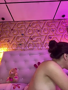 MelanyyJhonson15 online show from 26, 2, 2026