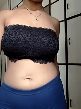 Snapshot of sexy_lelina chatting on 9, 5, 2026 sexy lelina online show from 9, 5, 2026
