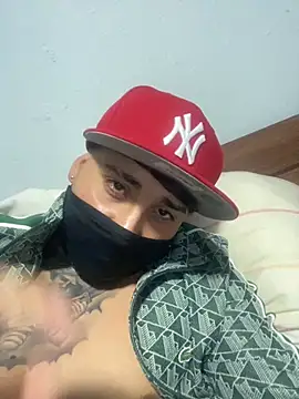 Snapshot of Matiascolageno chatting on 24, 11, 2025 Matiascolageno online show from 24, 11, 2025