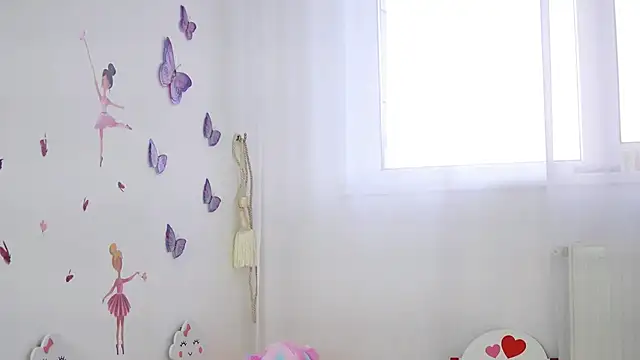 SkyEyesLuna online show from 6, 3, 2026