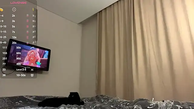 Snapshot of CleoSayres chatting on 13, 11, 2025 CleoSayres online show from 13, 11, 2025