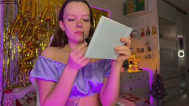 CheekySashaCharm online show from 23, 12, 2025