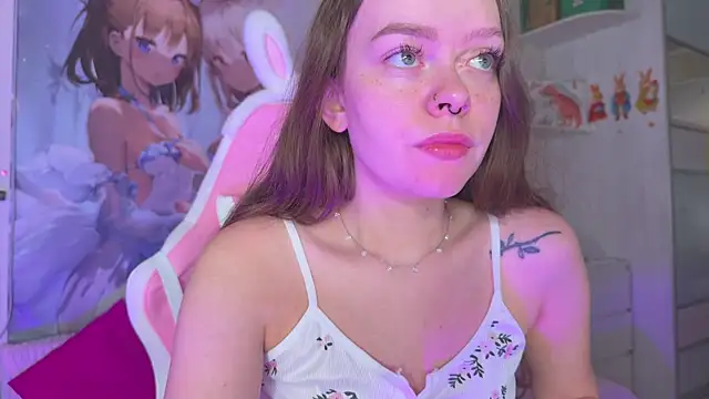 Snapshot of CheekySashaCharm chatting on 2, 6, 2026 CheekySashaCharm online show from 2, 6, 2026