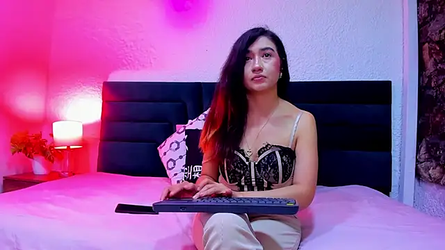 VictoriaRouge  online show from 9, 3, 2026