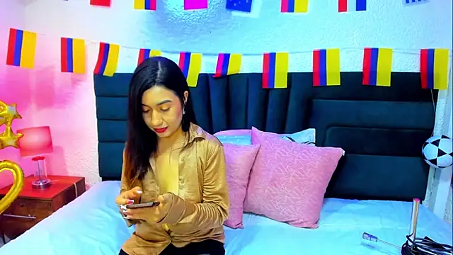 VictoriaRouge  online show from 21, 6, 2026